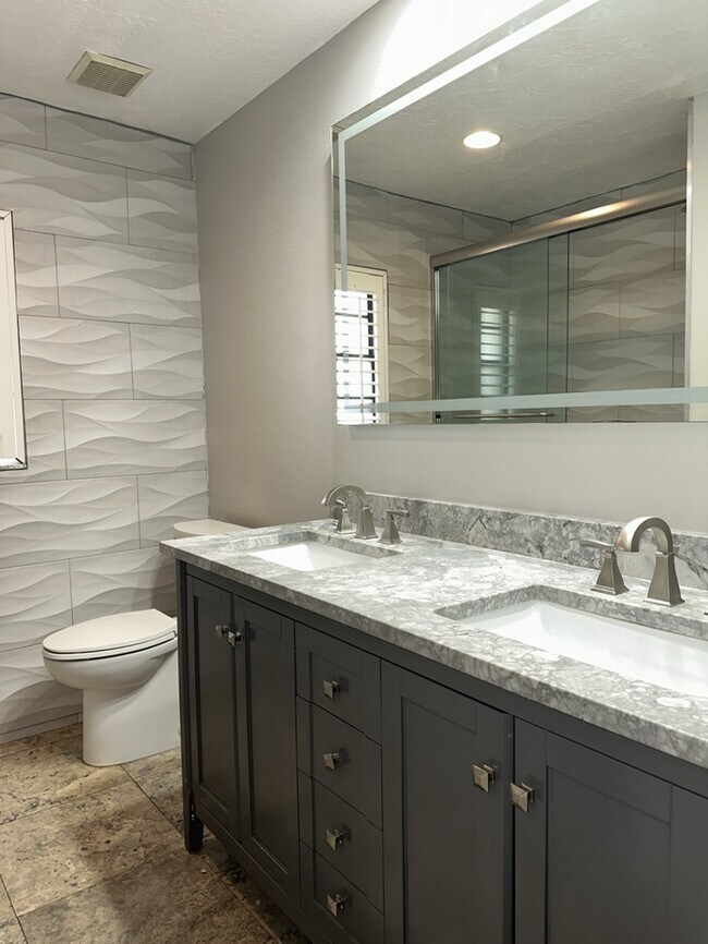 Building Photo - COUNTRY PLACE POOL HOME ON CUL-DE-SAC LOT