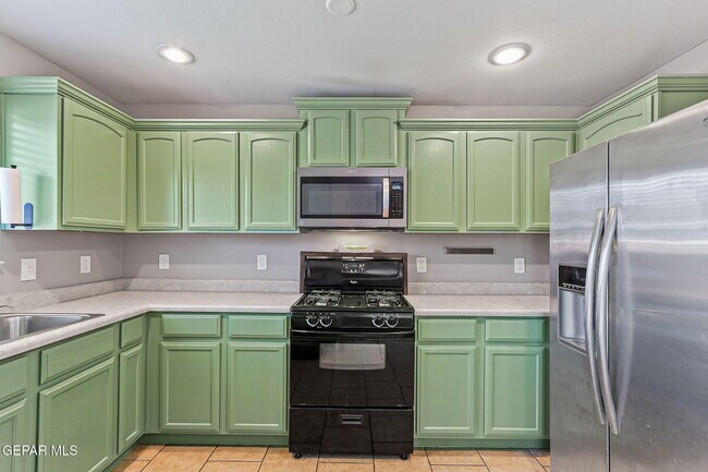 Building Photo - 14260 Bluesky Point Ct