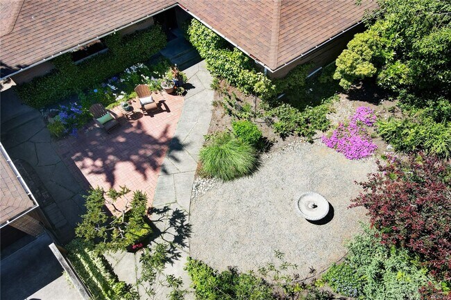 Building Photo - 4Bd/1.75Ba Seattle Home