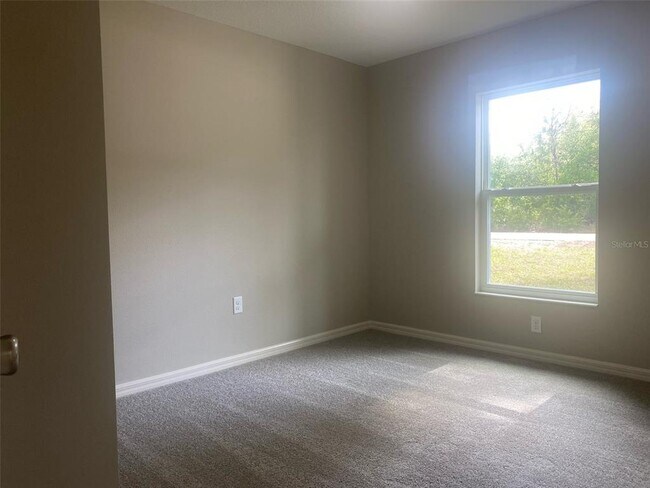 Building Photo - 15099 SE 93rd Ave