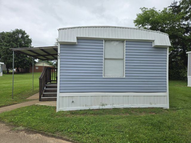 Building Photo - 1325 Wenlon Dr