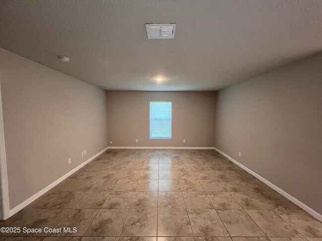 Building Photo - 537 Cooper Ct