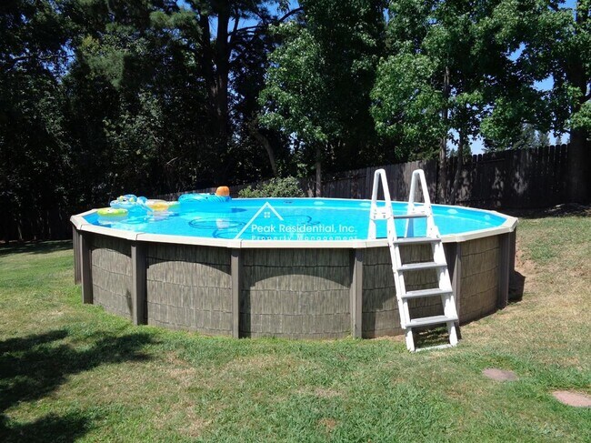 Building Photo - Wonderful Orangevale 3bd/2ba Home with Spa...