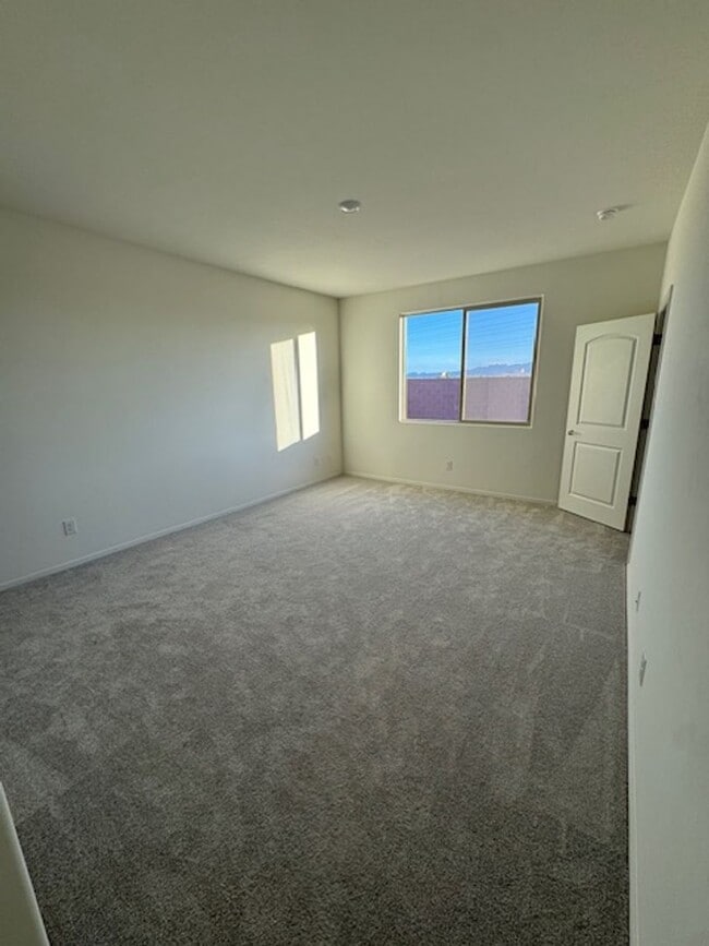 Building Photo - Northwest-BRAND NEW HOME! 3 bedroom/ 2 bat...