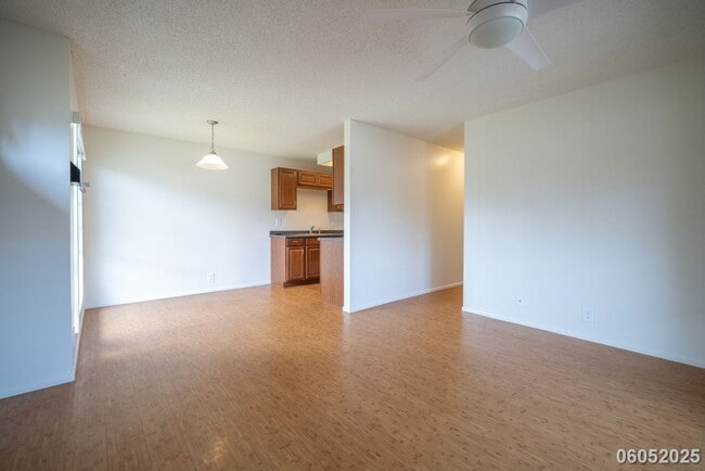 Building Photo - $2600 / 2 BED / 1 BATH IN WAIPIO