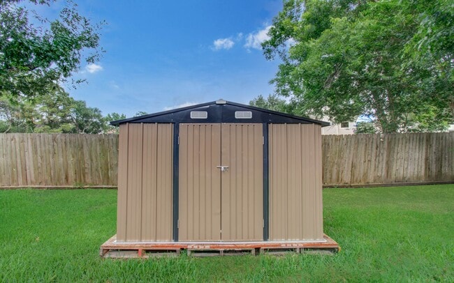 Building Photo - 3631 Sunset Meadows Dr