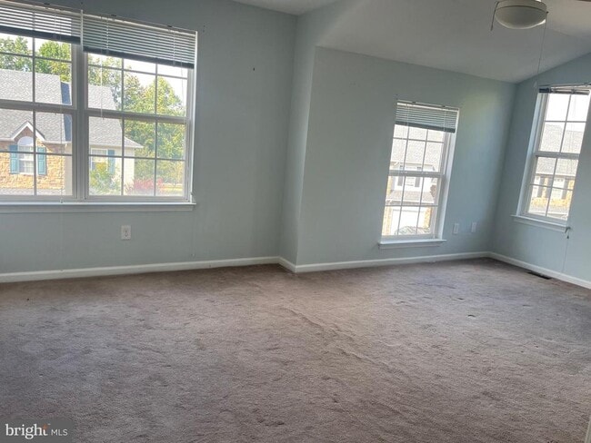 Building Photo - 313 Glenn Rose Cir