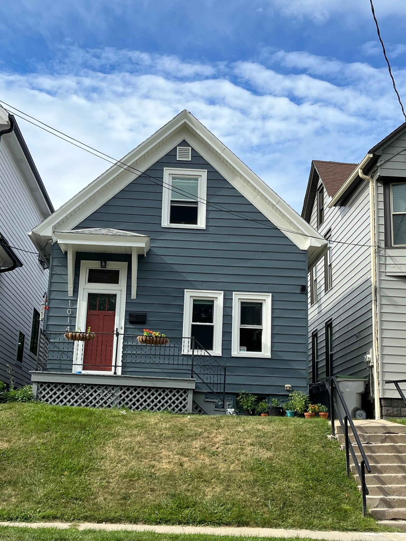 Building Photo - 1014 E Pearson St