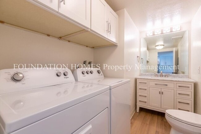 Building Photo - 74 Windstone Dr