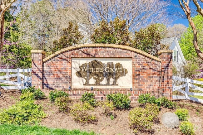 Building Photo - 3725 Planters Watch Dr