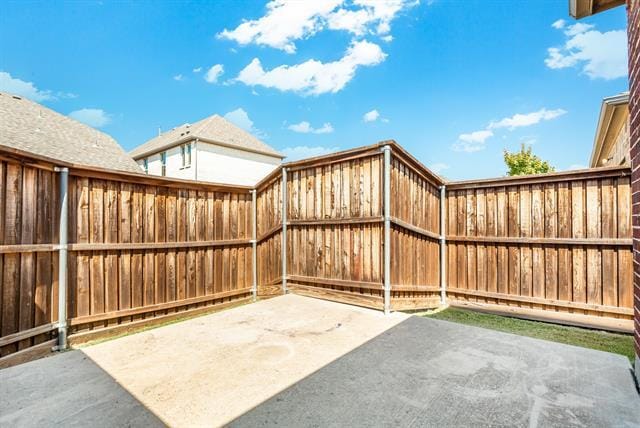 Building Photo - 2104 Miramar Dr
