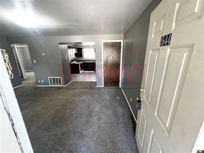 Building Photo - 1544 S 400 E