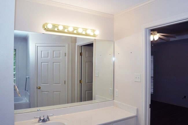 Building Photo - 3610 Ashcreek Cir