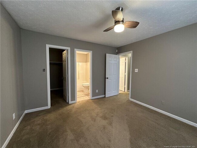 Building Photo - 2678 Rivercliff Rd