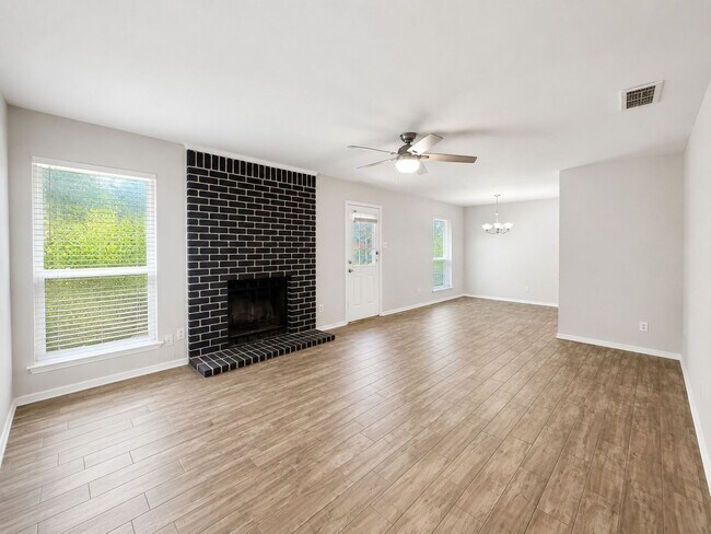 Building Photo - 7716-7718 Sable Lane