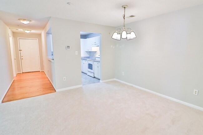 Building Photo - 12902 Churchill Ridge Cir