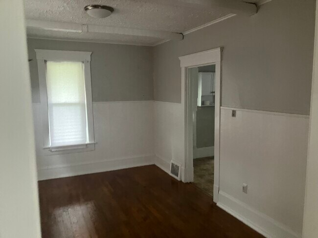 Building Photo - 1022 23rd St NW