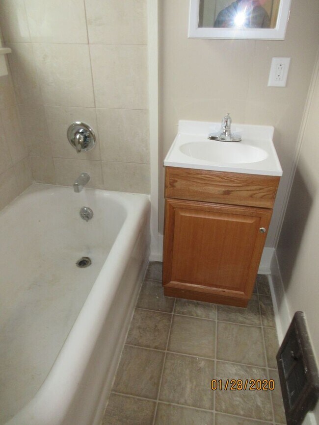 Building Photo - 3407 Fairfield Ave