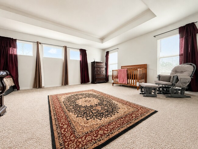 Building Photo - Experience modern & expansive living in this corner-lot 5Bedrooms/3.5Bath home at Ocala!