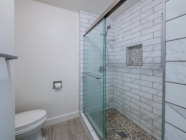 Building Photo - 5142 Sandpiper Way