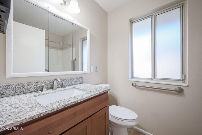 Building Photo - 10832 W Saratoga Cir