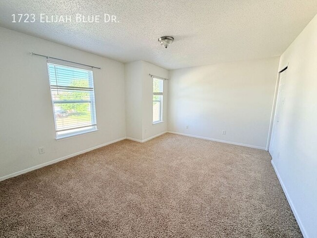 Building Photo - 1723 Elijah Blue Dr