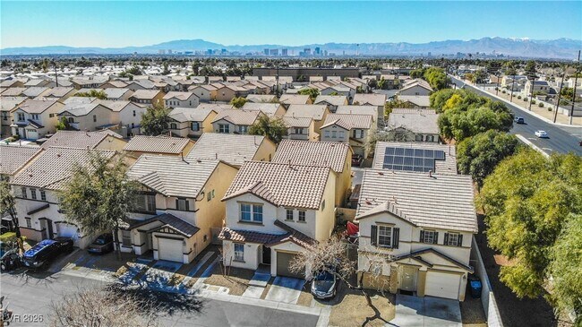 Building Photo - 1139 Orchard View St