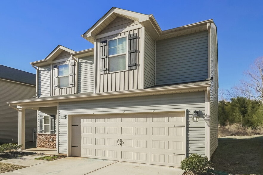 Building Photo - 4335 Drifter Dr