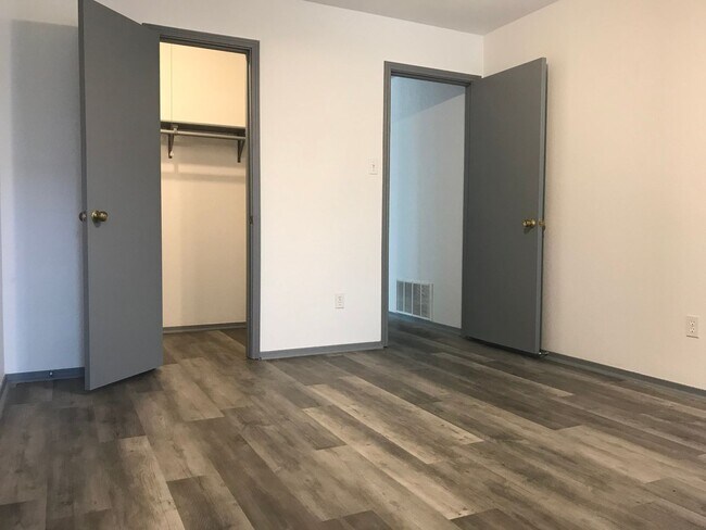 Building Photo - 3/2 in COPPERFIELD