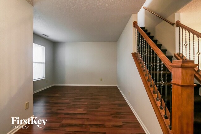 Building Photo - 1327 Jasmine Dr