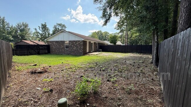 Building Photo - 123 Woodduck Dr