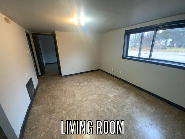 Building Photo - 1420-E Cleveland-