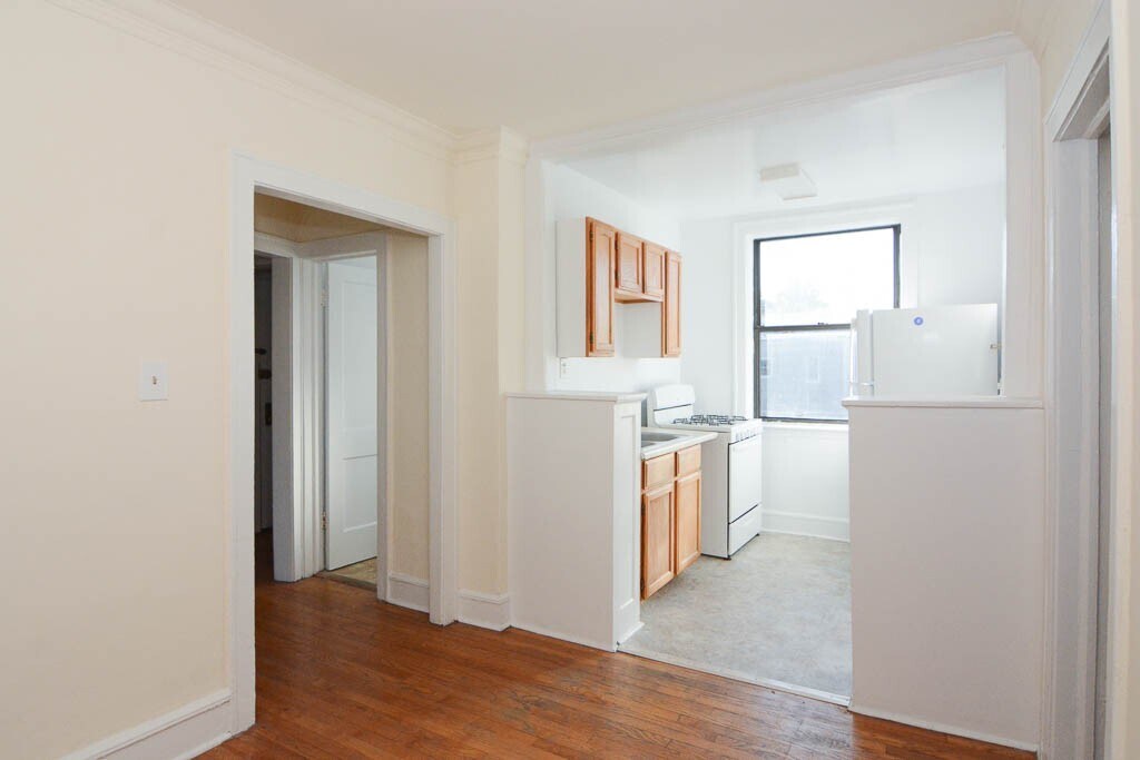Building Photo - 2334 N Spaulding Ave