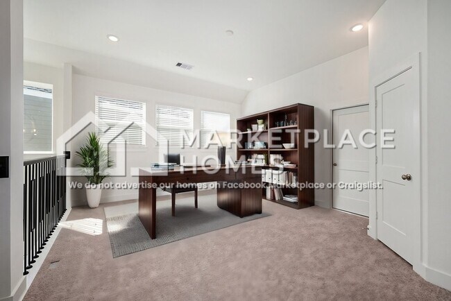 Building Photo - 406 Park Hill Ct