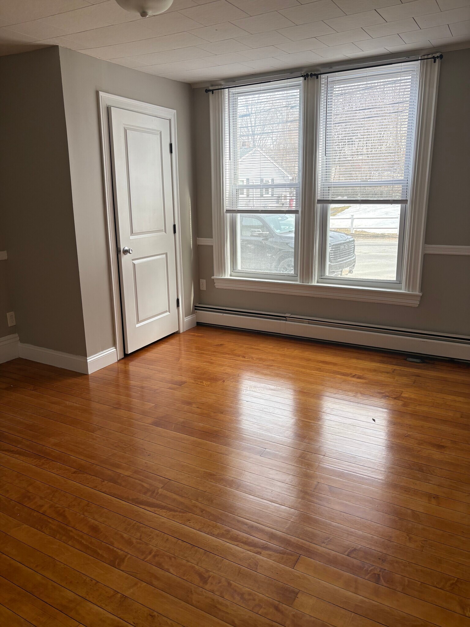 Building Photo - 1107 Bridge St