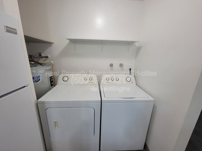 Building Photo - 1817 Cartmell St