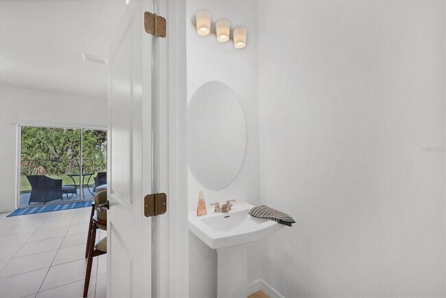 Building Photo - 15032 Cuzcorro Ct