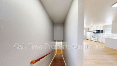 Building Photo - 623 F St