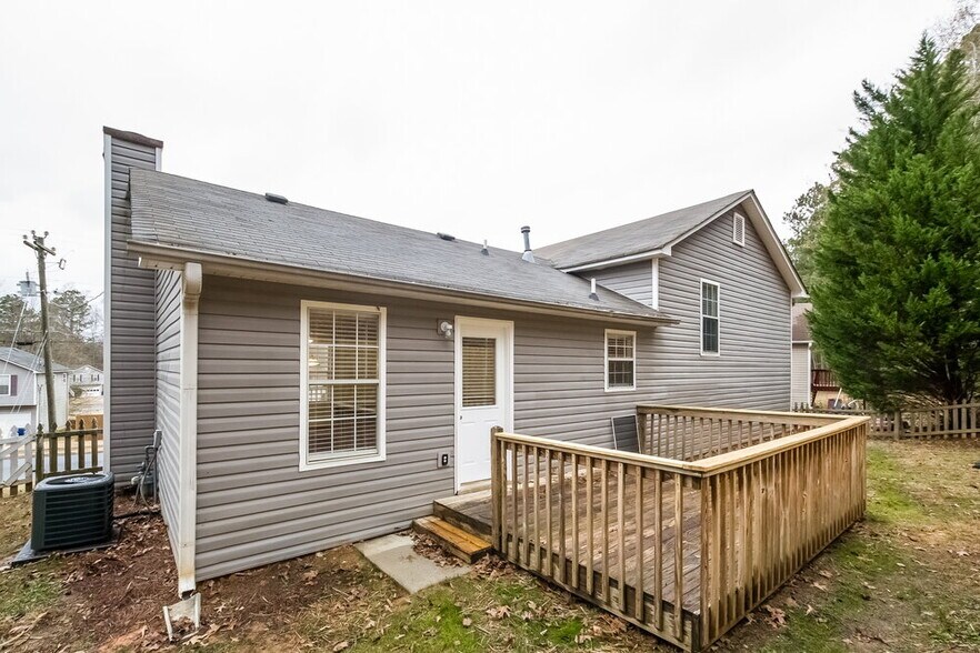 Building Photo - 414 Ivy Crest Dr