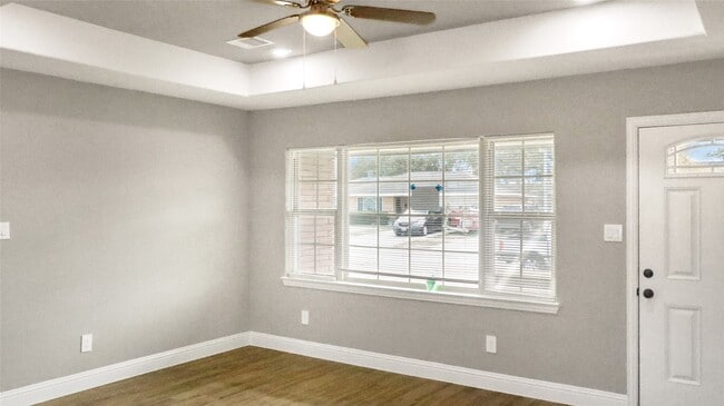 Building Photo - 5739 Turtle Creek Rd