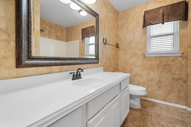 Building Photo - 5250 Plainview Rd