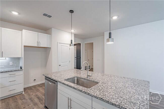 Building Photo - 318 Serengeti Blvd