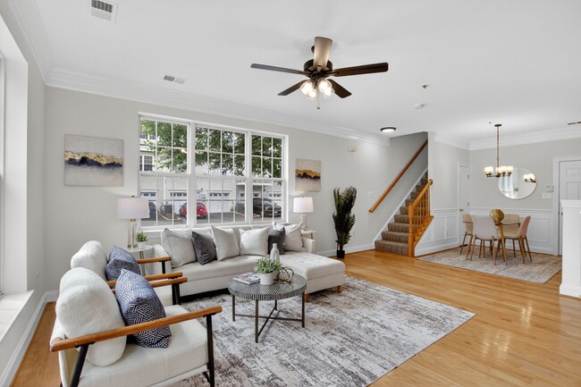 Building Photo - 23 Swanton Ln