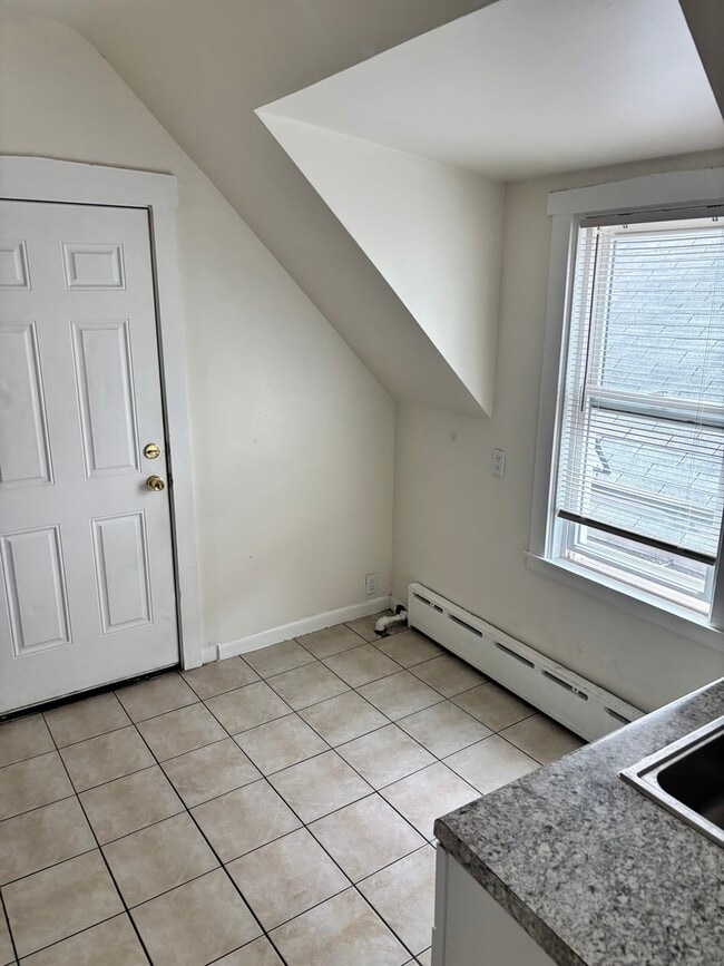 Building Photo - 2223 N La Crosse Ave