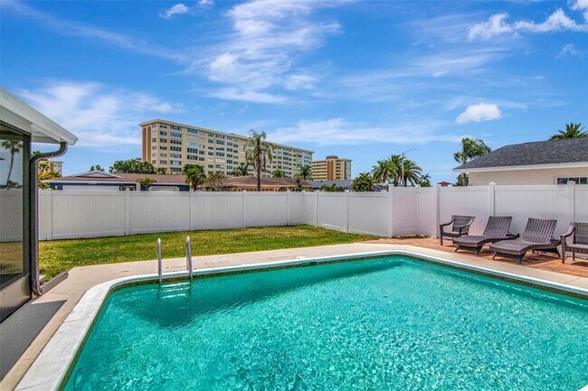 Building Photo - 4712 114th St N