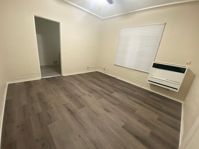 Interior Photo - 521