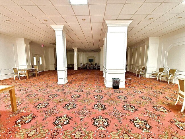 Building Photo - 3800 S Ocean Dr