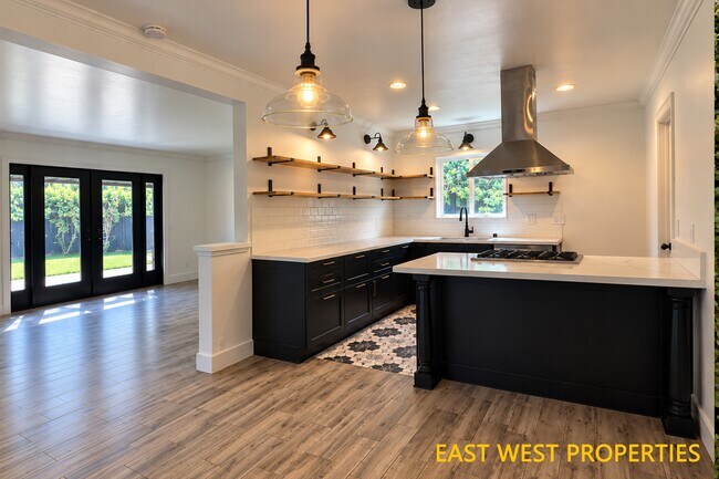 Building Photo - 10322 Maikai Dr