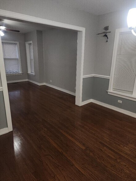 Building Photo - 4846 W Haddon Ave