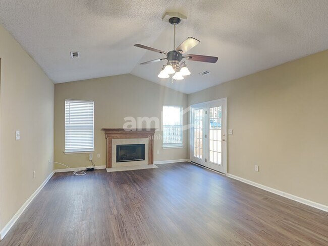 Building Photo - 219 Ashridge Way